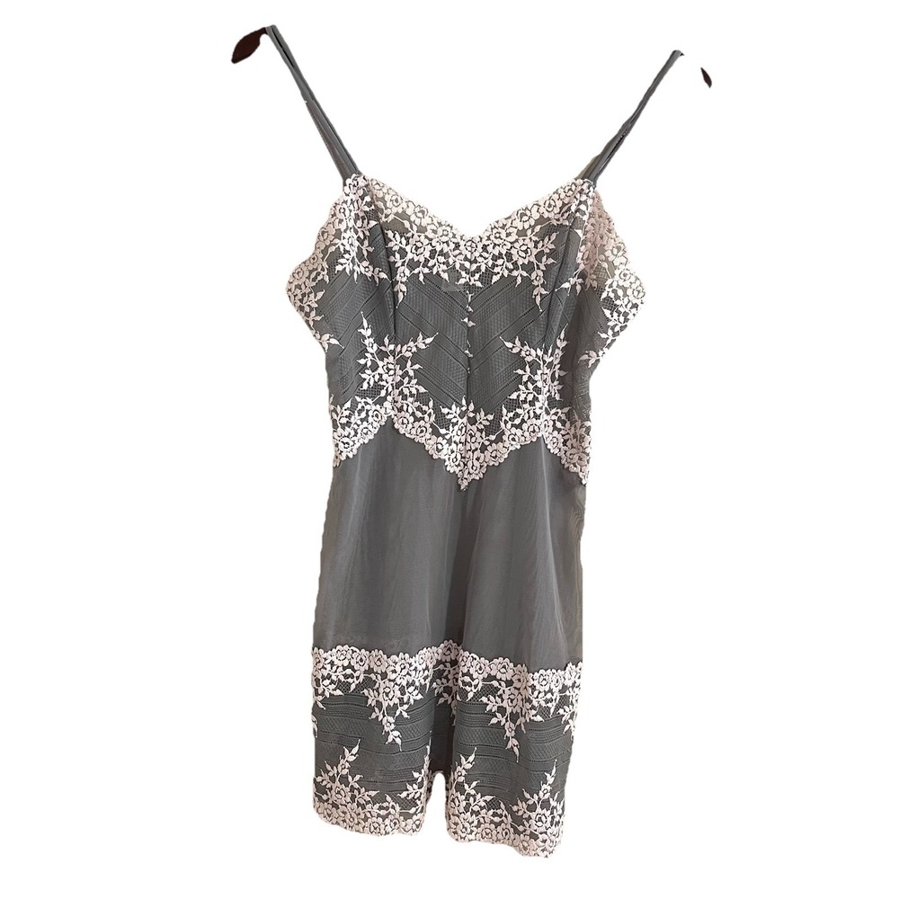 Wacoal Embrace Lace Chemise Slip M Gray Sheer Lingerie Coquette Babydoll